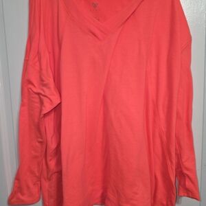 🌟🌟Livi Active Coral V-Neck Top🌟🌟